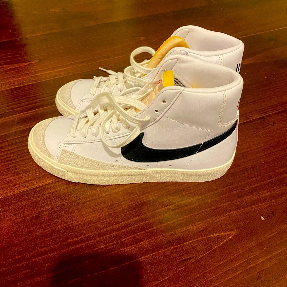 Women’s Nike Blazer Mid ‘77